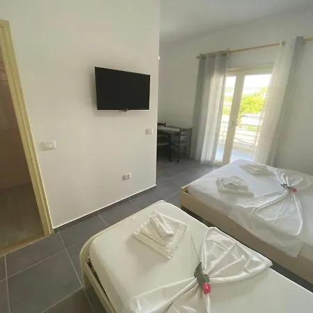 Holiday Apartament1 * Avlonya